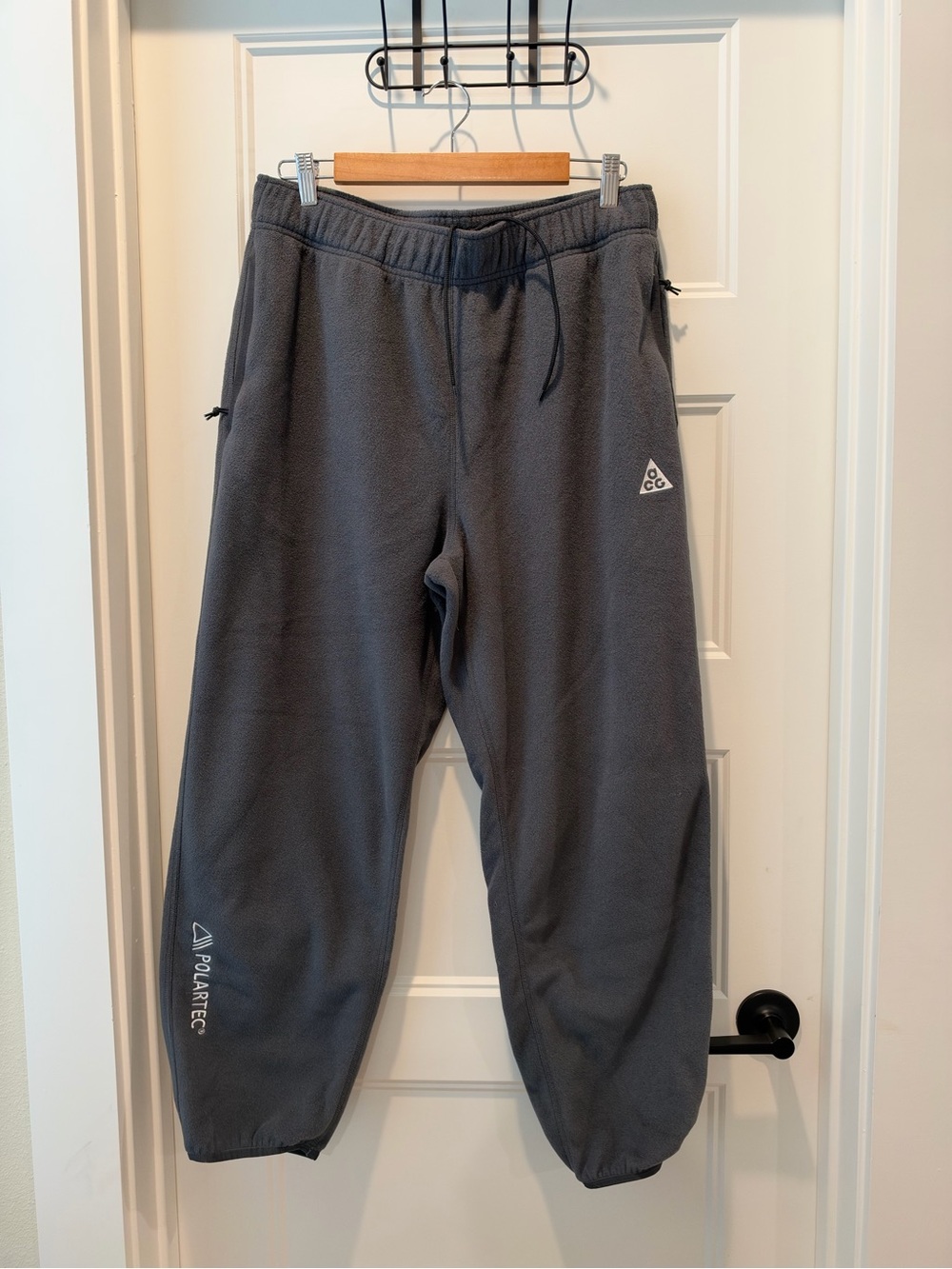 NIKE ACG wolf tree pants